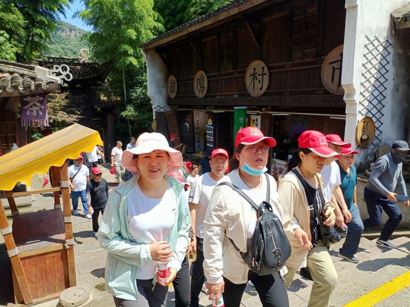 2023年东平金马公司赴泰州常州南京旅游团